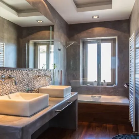 Emotions Nest * Naousa (Paros)